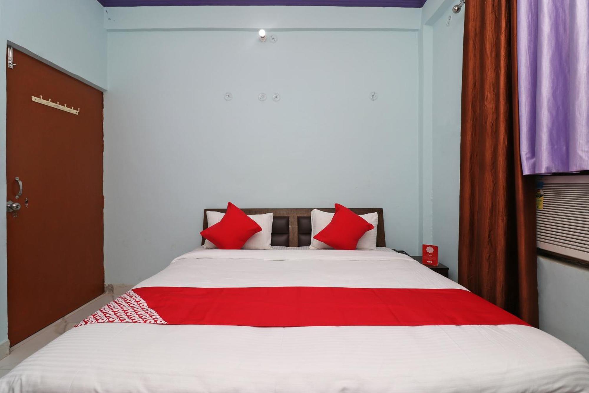 โอโย 30897 ศรีศยม ลอว์น แอนด์ รีสอร์ต Hotel Sitapur  ภายนอก รูปภาพ