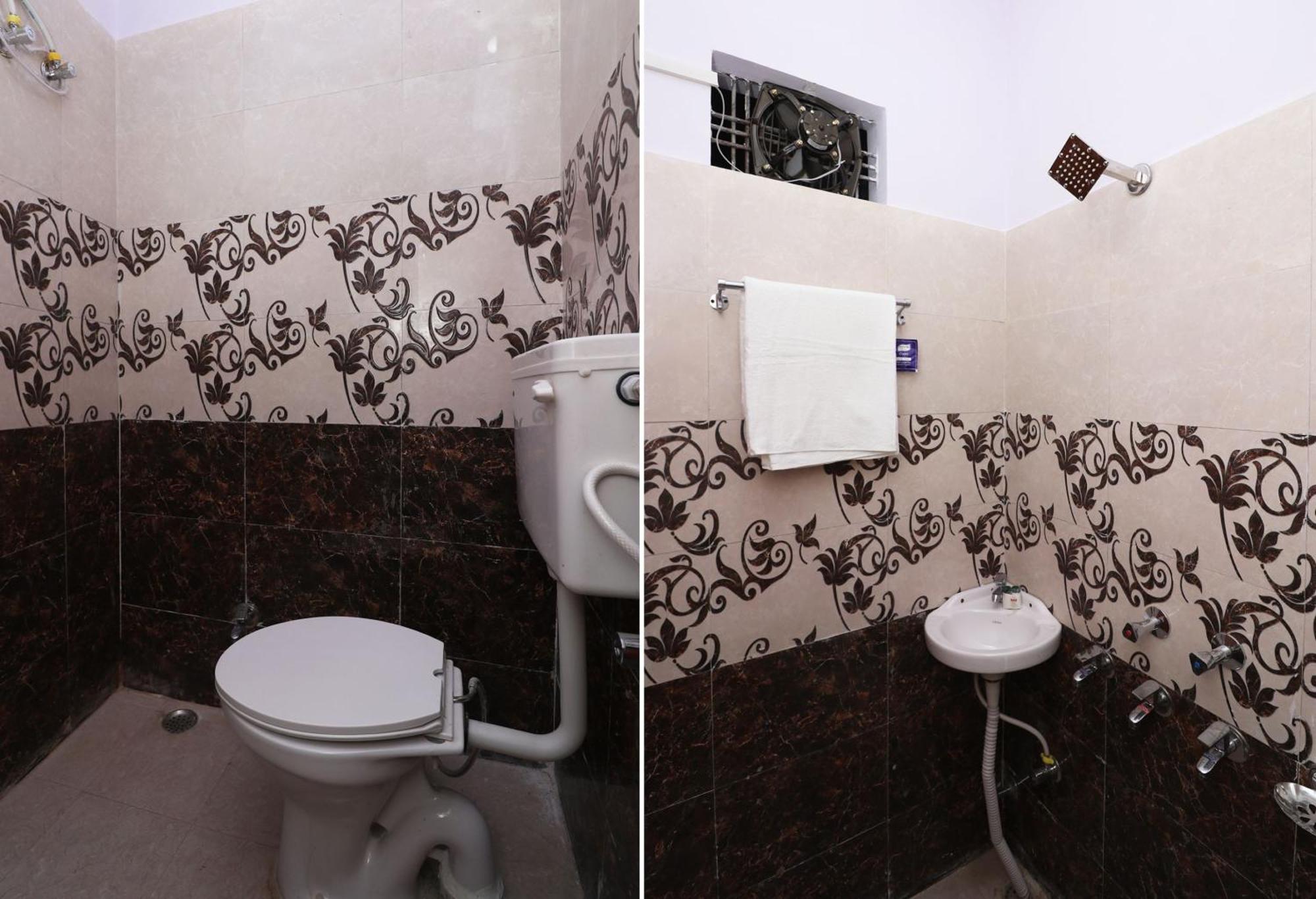 โอโย 30897 ศรีศยม ลอว์น แอนด์ รีสอร์ต Hotel Sitapur  ภายนอก รูปภาพ