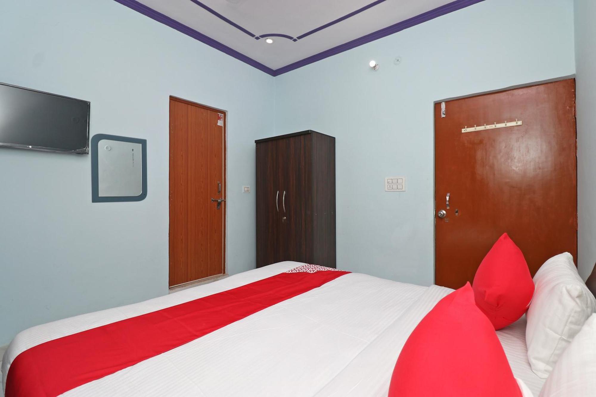 โอโย 30897 ศรีศยม ลอว์น แอนด์ รีสอร์ต Hotel Sitapur  ภายนอก รูปภาพ
